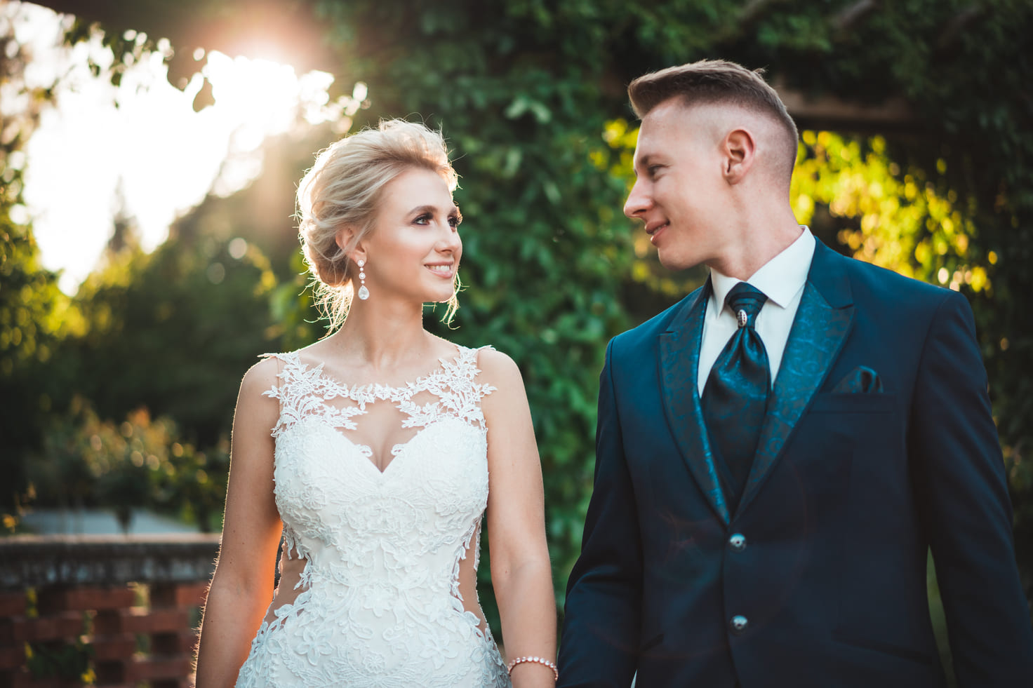 EE76F85C-9991-46B7-837D-E68F0E0FC154DSC09904